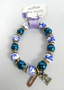 VTG Holland Windmill Porcelain Stretch Bead Bracelet Blue & White with Charms - Picture 1 of 6