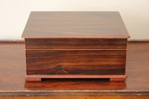 Humidificador para caja de cigarros - Acabado de palo de rosa con humidificador corona de diamante - Imagen 1 de 9