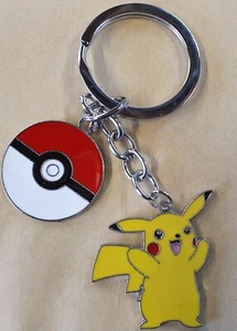 Llavero coleccionable Pokémon PokeBall Pikachu Nintendo Vendedor Reino Unido P&P gratis - Imagen 1 de 4
