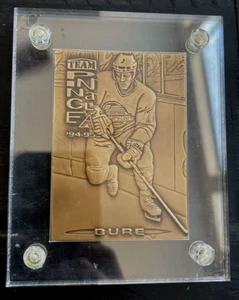 Tarjeta de bronce Pavel Bure Cam Neely equipo de hockey Pinnacle 94-95 TP12 en soporte grueso - Imagen 1 de 2