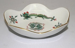 Meissen Schälchen Reicher Drache grün rot-Gold schattiert H. 4,0 cm,D. 14,5 cm - Picture 1 of 9