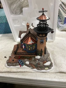 Torre Lynton Point Department 56 vintage retirado serie Dickens Village - Imagen 1 de 12