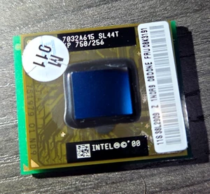 SL44T - 750MHZ Mobile Pentium III Processor Socket 495 Tested Perfect - Picture 1 of 2