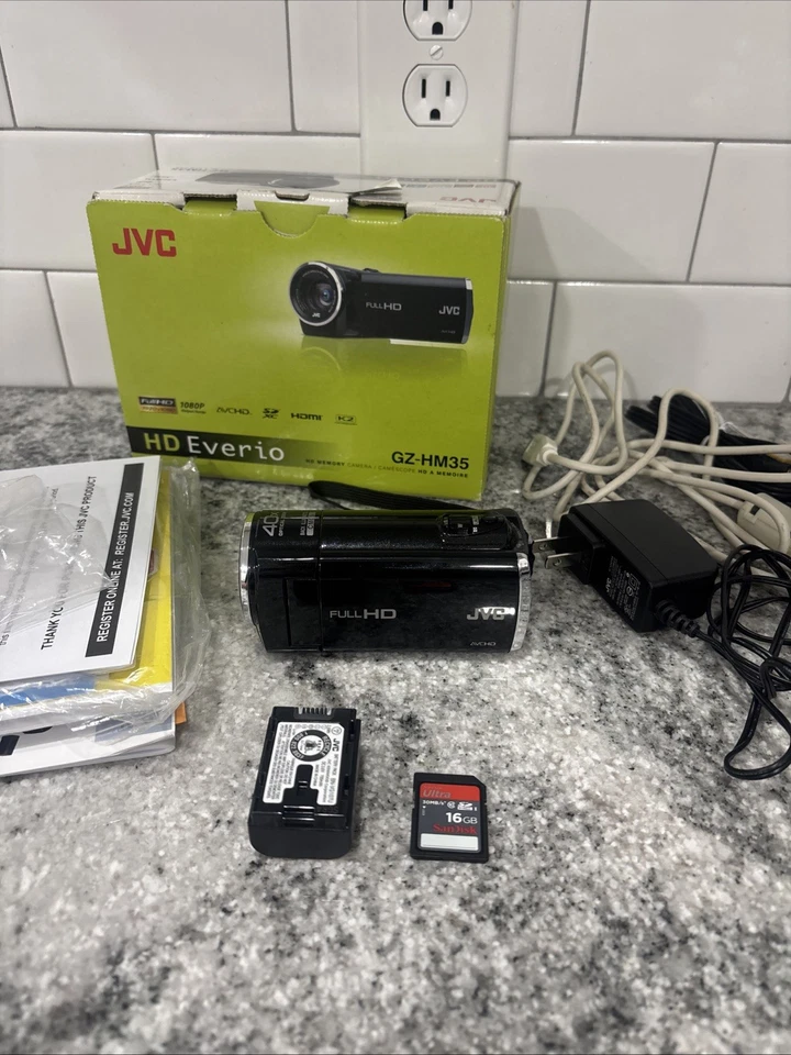 JVC HD EVERIO GZ-HM35 Digital Camcorder with all Accessories & 16Gb SD Card - Image 1 of 4