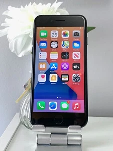 Apple iPhone 7 - 32GB - Black (Unlocked)+ EXCELLENT !!! ON SALE ~ - Picture 1 of 2