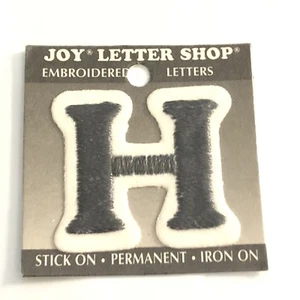 Joy Letter Shop Negro H 1,5"" Parche Bordado Palo de Hierro Parche Aplique Artesanía - Imagen 1 de 5