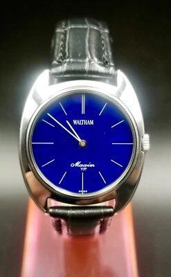 Vintage And Rare WALTHAM Maxim VIP Hand-Winding Unisex watch. 17 Jewels. - Image 1 of 4