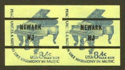 U.S. Sc# 1615Cf, 8.4c Piano, Shiny Gum, IMPERF. Coil Pair, VF MNH, SCV: $25.00 - Image 1 of 2