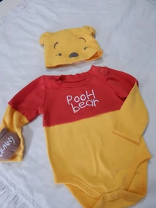Disney Winnie The Pooh Boys 12-18 Bodysuit and Hat SET so cute Honey Pot in hand - Picture 1 of 10