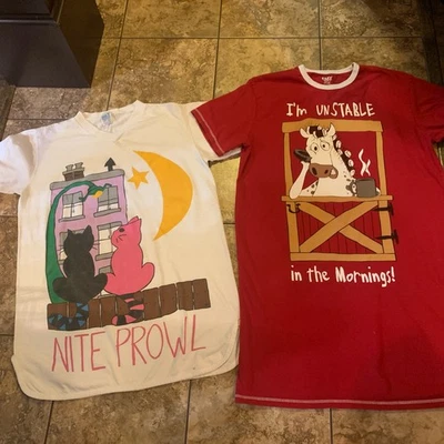 Womans Lot of 2 Nightshirts Lazy One & Schooner Bay. Cats & Horse One Size Exc! - Image 1 of 4