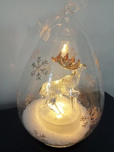 Christmas stag pre lit glass globe - Picture 1 of 5