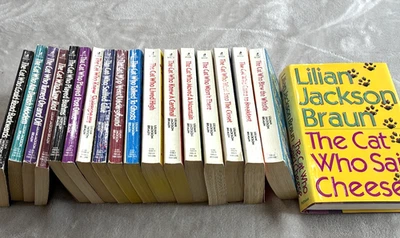 The Cat Who...First Eighteen Books One Hard Back See Photos - Imagem 1 de 4