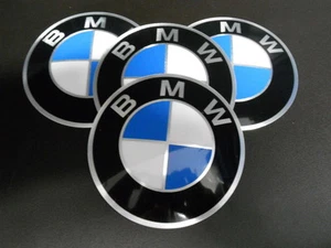 BMW EMBLEMA TARGA 82mm per cerchio ruota a disco SET 4 pezzi NUOVO - Foto 1 di 1