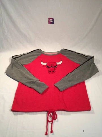 Fanatics Chicago Bulls Sweater Women's Medium Red NBA Pullover Knit Sweater Cover