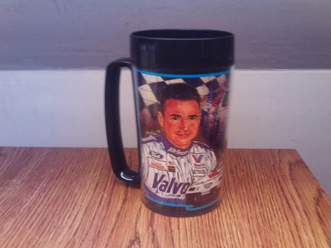 RARE LKE NEW VINTAGE NASCAR VALVOLINE #6 MARK MARTIN SIGNED INSULATED MUG 20 OZ Cover
