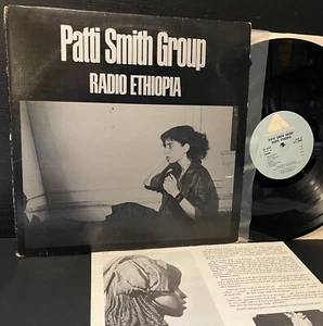 The PATTI SMITH Group RADIO ETHIOPIA orig. 1976 Arista AL 4097 w/insert plays EX - Picture 1 of 6