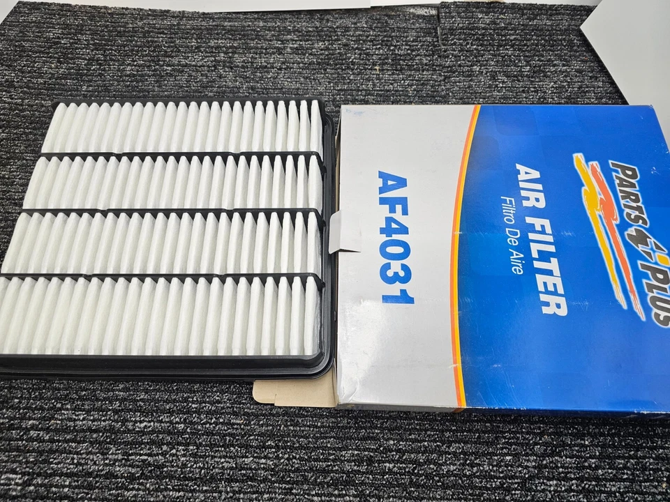 Filtro de aire PARTS PLUS AF4031 para Toyota Land Cruiser Tundra Sequoia 2007-2019 Foto 1 de 4