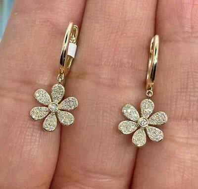 Pendientes colgantes/gotas de diamantes creados en laboratorio de 1,30 quilates enchapados en oro amarillo de 14 quilates Foto 1 de 4