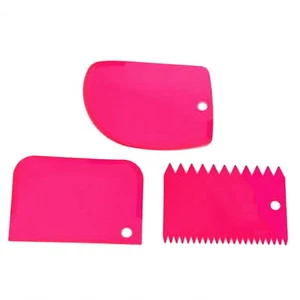 3X Plastic Dough Scraper Fondant Pastry Butter Cutter Cake Icing Kitchen Tool - Picture 1 of 4
