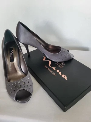 Mujer Talla 8 M Nina New York Nuevo en Caja Franci-YS Metal Polvo Cristal 3" Tacón Punta Abierta Foto 1 de 4