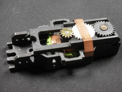 Un bonito chasis y brazo NOS AFX Magna Traction. Foto 1 de 4