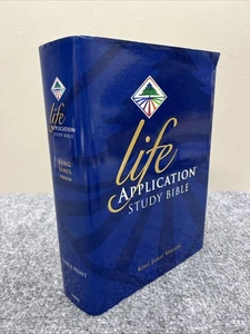 LIFE APPLICATION STUDY BIBLE KJV, LARGE PRINT By Tyndale - Picture 1 of 6