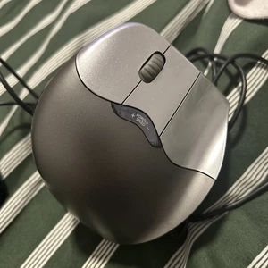 Evoluent (VMOUS4RLHY) Vertical Mouse 4 Right - USED  - Picture 1 of 7