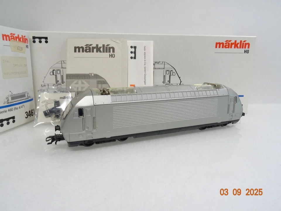 Märklin H0 3461 Schweiz E-Lok Serie 460 silber der SBB in OVP JL2736 - Bild 1 von 3