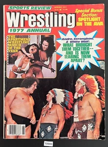 Sports Review Wrestling Magazine ~ 1977 Annual ~ Andre, Strongbow & White Wolf - Imagen 1 de 2