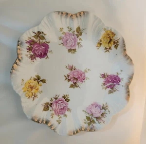 Vintage Floral Plate with Gold Edging 8.5" Diameter - Picture 1 of 2
