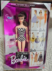 35TH ANNIVERSARY VINTAGE REPRO BRUNETTE BARBIE DOLL 1993 MATTEL 11782 OLD STOCK - Picture 1 of 11
