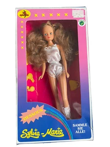 Sylvia Marie Kleidung - NEU & OVP - Simba Toys Kleine Puppen Vintage Sammler - Bild 1 von 2