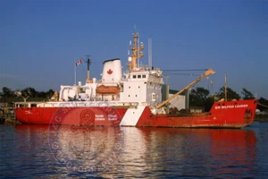 Canadian Coast Guard Icebreaker CCGS SIR WILFRED LAURIER -6X4 (10X15) Photograph - Picture 1 of 1