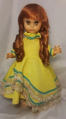 Muñeca Uneeda 1963 pelo rojo enraizado 15" de alto  Foto 1 de 4