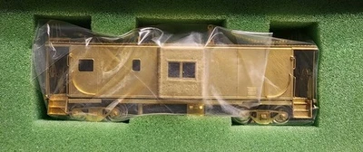 Overland Models HO Scale CA-13 Caboose Union Pacific with Roof Walk - Image 1 of 4