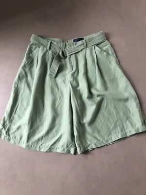 GAP Ladies Drapey Bermuda Shorts 08  - Image 1 of 4