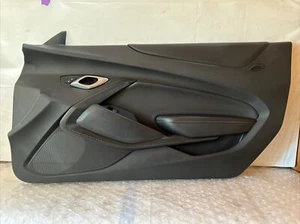 2016 2017 2018 2019 CHEVROLET CAMARO RIGHT FRONT DOOR TRIM PANEL OEM 84084241 - Picture 1 of 14