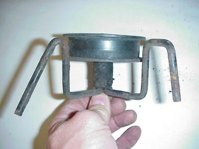 CRAFTSMAN 15.5 HP TRACTOR LAWN MOWER IDLER PULLEY & BELT GUIDE               M/D - Image 1 of 4