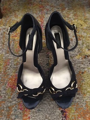 WHBM Casa Blanca Mercado Negro Mujer Clásico Azul Marino Peep Toe Zapatos de Tacones 9.5 M Foto 1 de 4