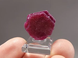 Natural Tabular Ruby Crystal with Amazing Magenta Color #10 - Picture 1 of 5