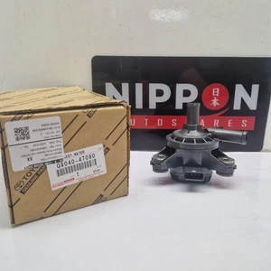 NEW GENUINE TOYOTA INVERTER PUMP G9040-47090 PRIUS AURIS CT200H RX350 RX450H - Picture 1 of 4