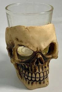 Vintage Totenkopf Gesicht Schnapsglas Harz 3" - Bild 1 von 5
