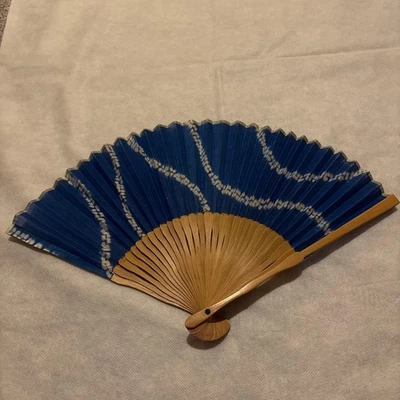 Plegable Sensu Fan Showa Retro Onda Patrón Azul Foto 1 de 4