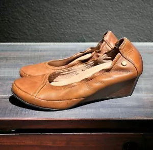 🌻Nurture Brown Leather Comfort Wedge Pumps Size 6 - Picture 1 of 11