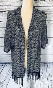 Cardigan maglione donna piccolo Charlotte Russe beige nero frange aperto davanti - Foto 1 di 9