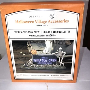 Dept 56 WE'RE A SKELETON CREW SIGN Halloween Village Accessory 6013647 NEW 2024 - Picture 1 of 2