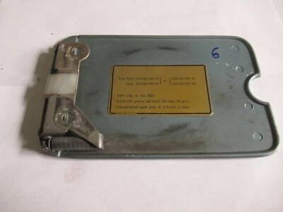 Puerta de gas combustible Porsche 928 S azul 1980-1984 92800650800 Foto 1 de 4