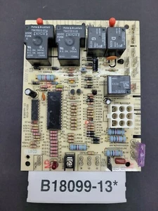 Goodman B18099-13 Furnace Control Circuit Board 1012-933D - Picture 1 of 1