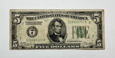 1928 A $5 Federal Reserve Note Redeemable In Gold - Chicago, IL - Image 1 of 4