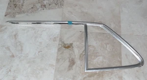 MERCEDES 107 Chrome hardtop molding drip window left 450 380 560 1076980701  - Picture 1 of 4